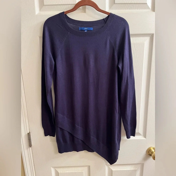 APT 9~ NAVY~TUNIC SWEATER~M-L - Picture 1 of 5